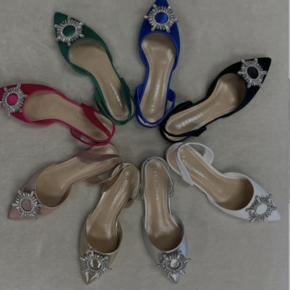 Women Pumps Rhinestone Sun Flower Shoes Satin Pointed Toe - Picture 4 of 8